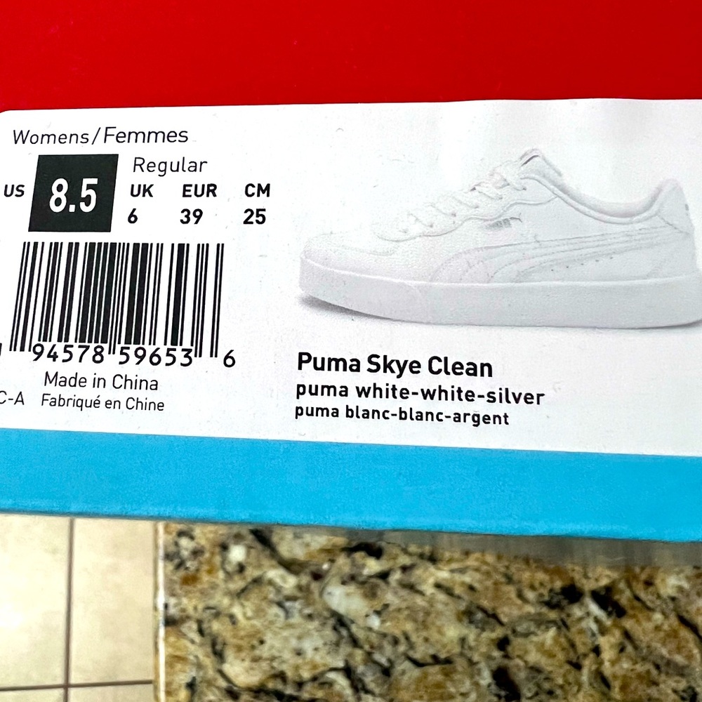 Puma Skye Clean Women’s white leather Sneakers